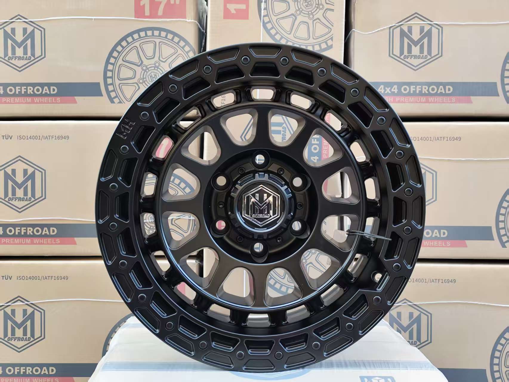 MH010 17"-MATTE BLACK